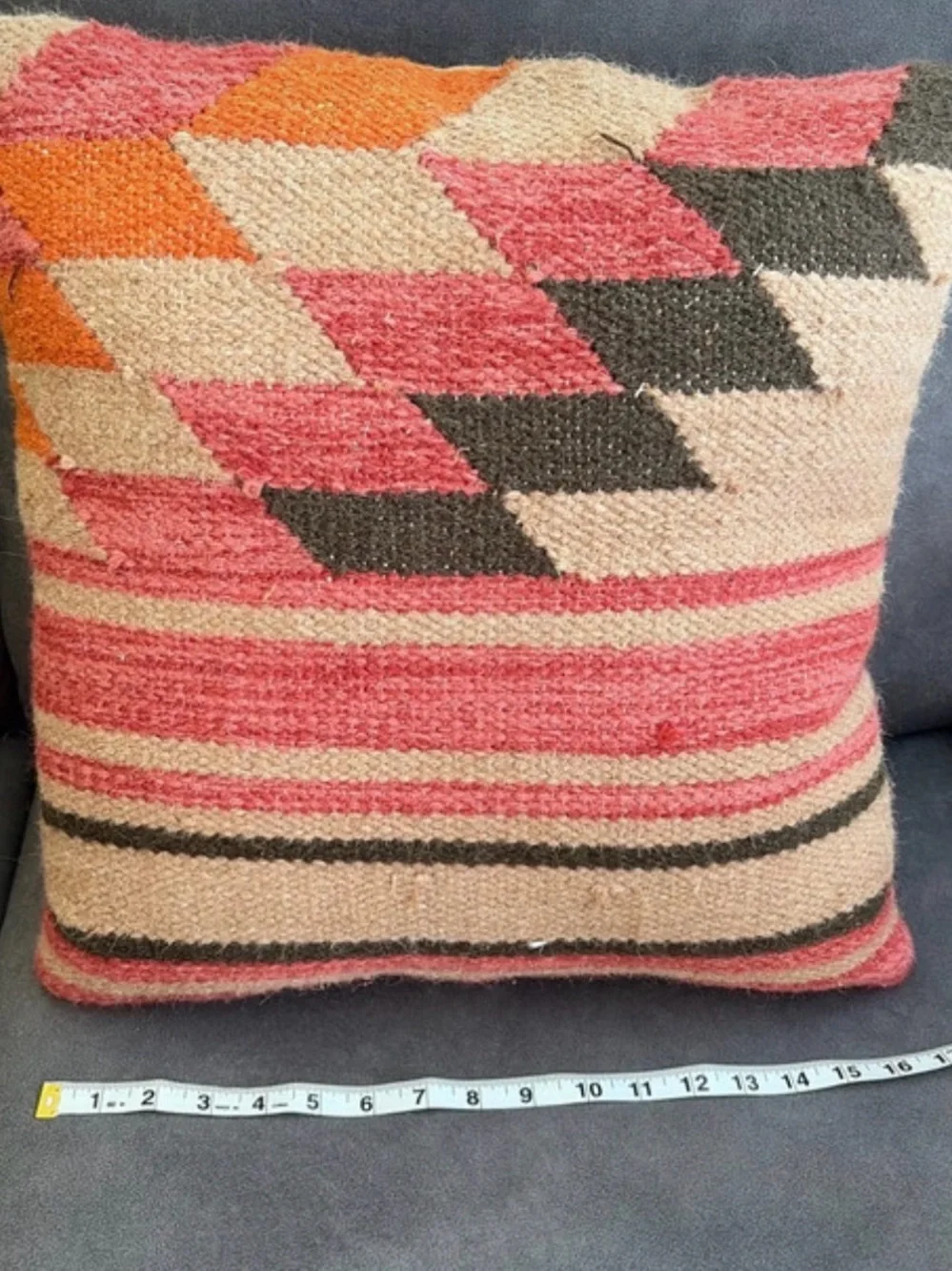 ❗️ 2 Handwoven Pink Geometric Accent Pillow